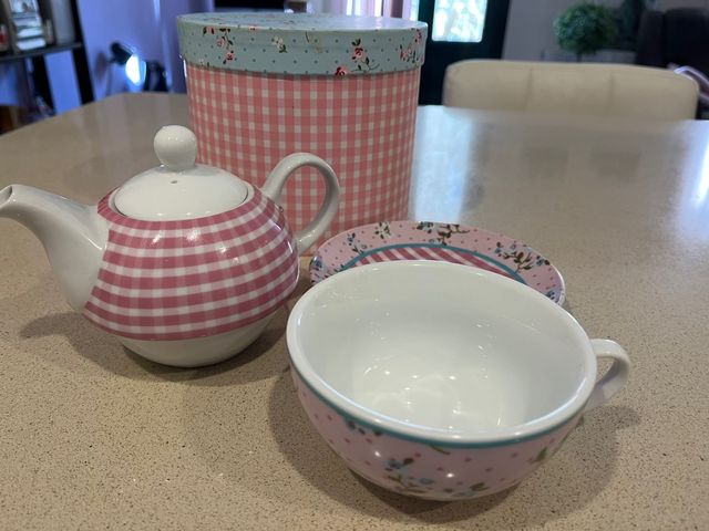 Tetera taza plato ceramica alemana nuevo en caja