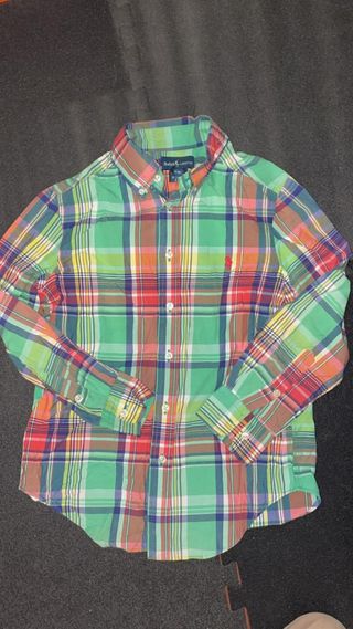 Lote que incluye camisa Ralph Lauren de niño.