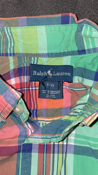 Lote que incluye camisa Ralph Lauren de niño.
