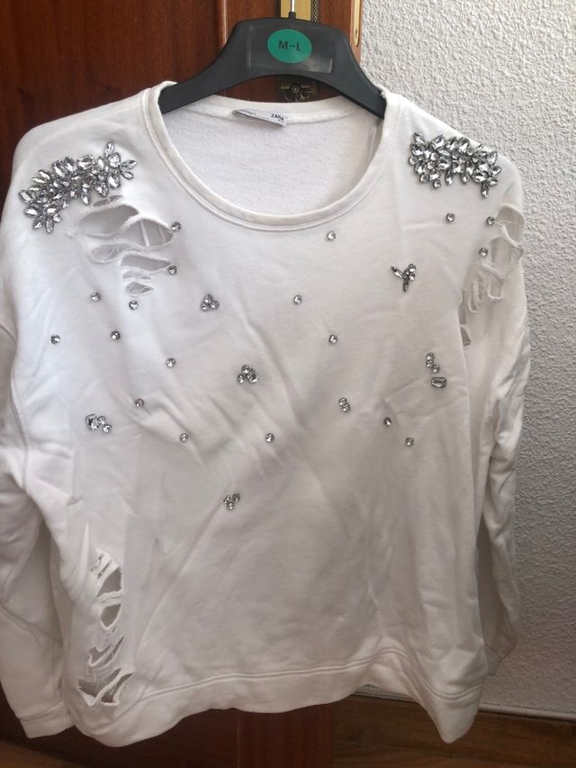 Sudadera piedras Zara