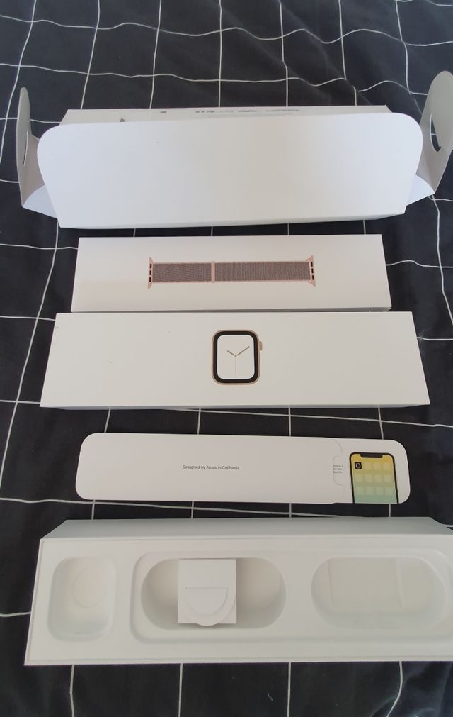 Caja Applewatch series 4 pink