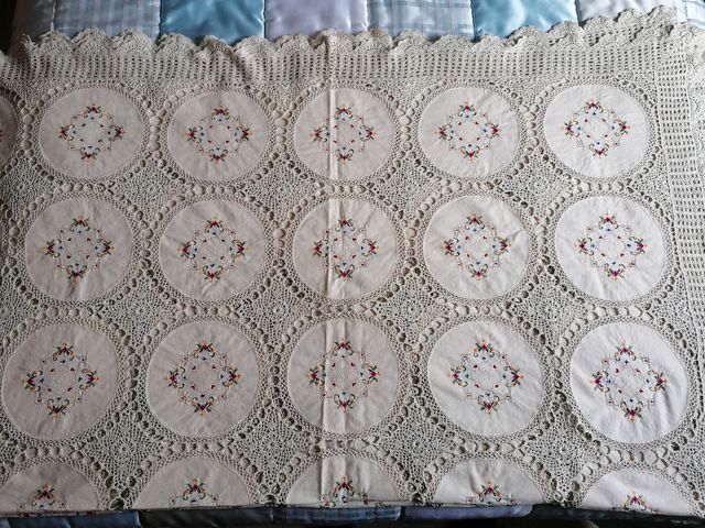 2 Colchas de Croché para cama de 90. Impecable!!