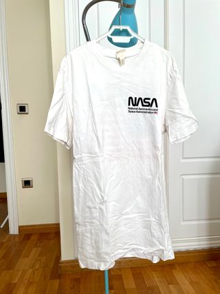 Camiseta H&M / NASA
