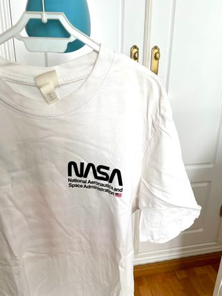 Camiseta H&M / NASA