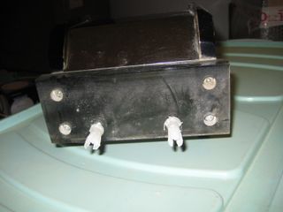 PORTARROLLOS METÁLICO y PLÁSTICO VIOLETA.