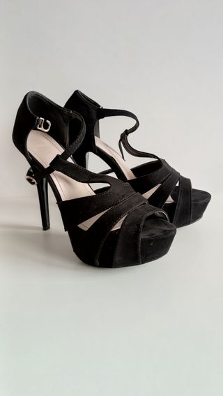 Zapatos de tacón con plataforma 