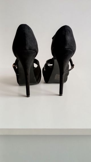 Zapatos de tacón con plataforma 