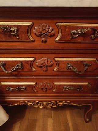 Dormitorio antiguo completo