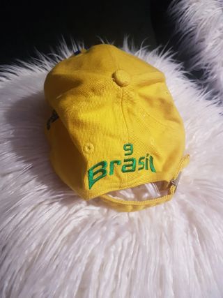 Gorra de España y de Brasil