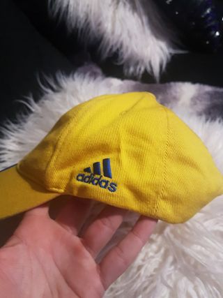 Gorra de España y de Brasil
