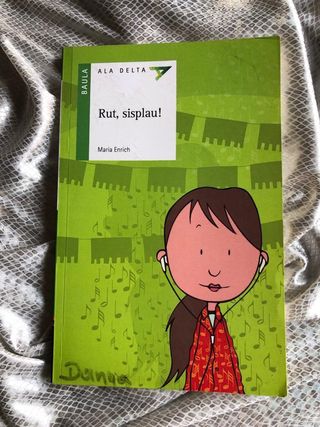 Lote de 3 libros de lectura juvenil CATALÁN