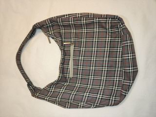 Bolso de Inditex de color y cuadros.