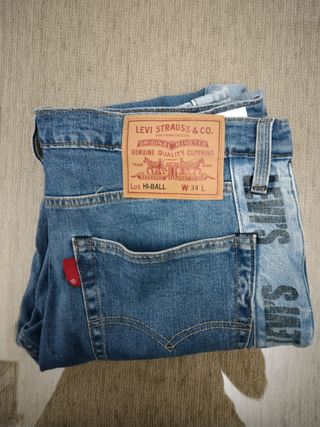 pantalón vaquero Levis Americano 
