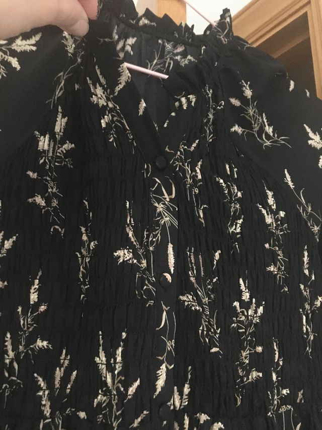 Vestido holgado negro y beis, talla única,nuevo.