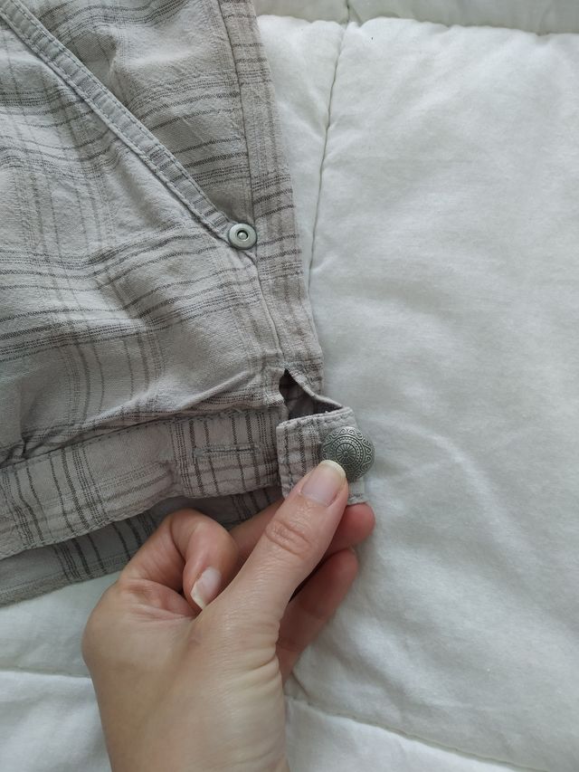 Pantalón corto gris claro