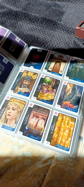 Álbum Holy cards completísimo con sus goldcard oro