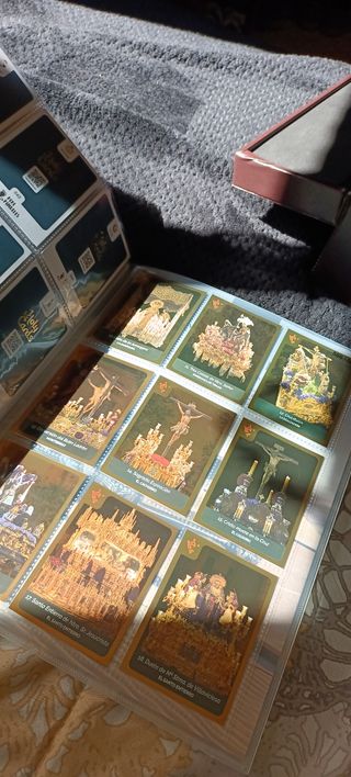 Álbum Holy cards completísimo con sus goldcard oro