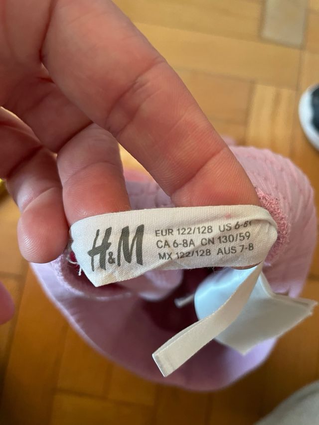 Pantalón corto niña. Talla 6/8.