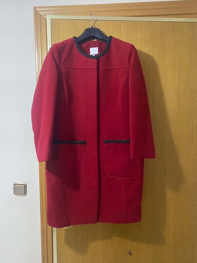 Abrigo rojo