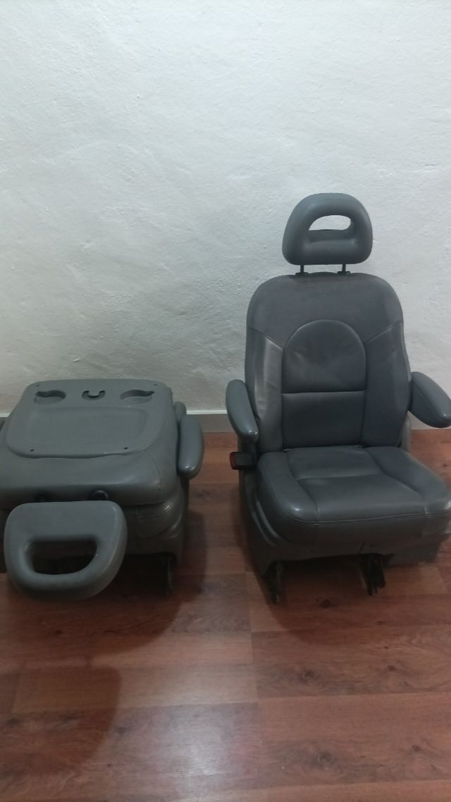 ASIENTOS TRASEROS CHRYSLER VOYAGER