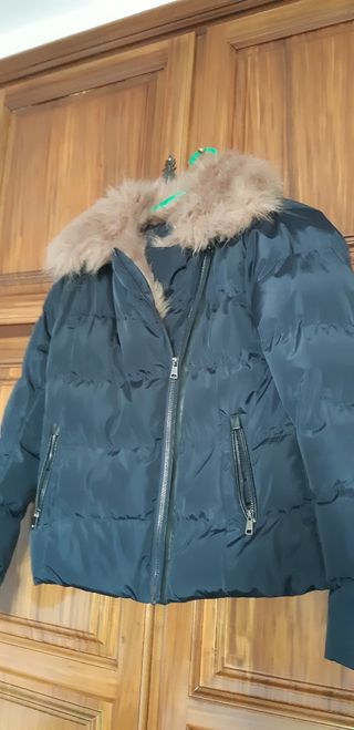 cazadora plumifero  azul talla M
