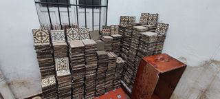 Baldosa hidráulica antigua