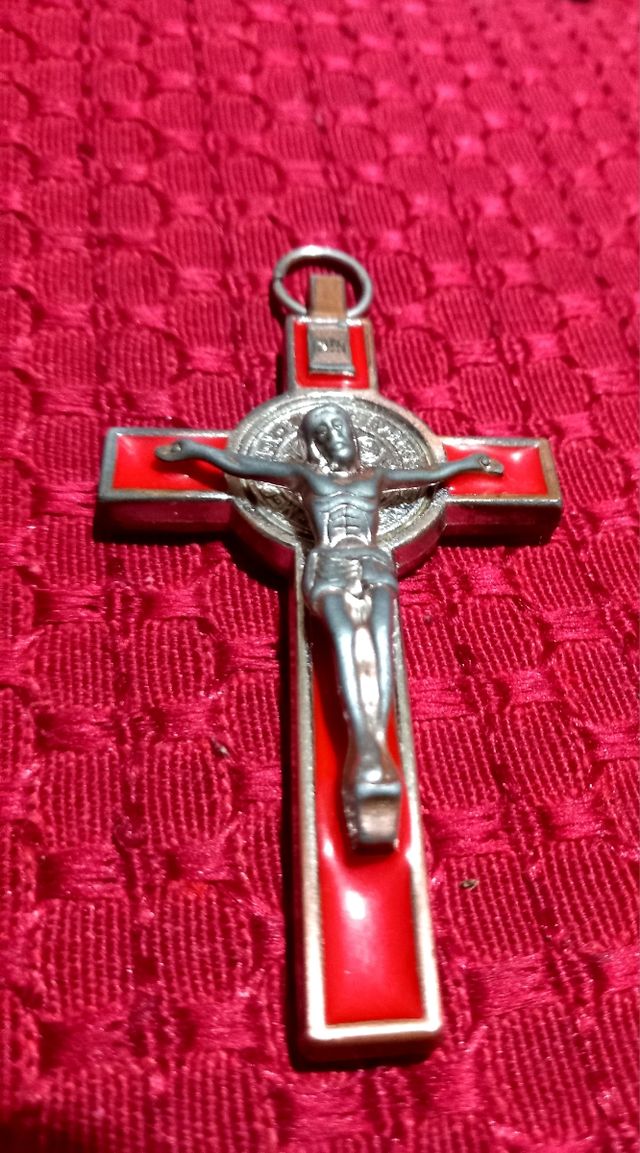 Ciondolo antico metallo e smalto