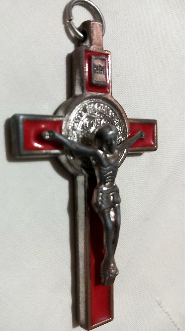 Ciondolo antico metallo e smalto