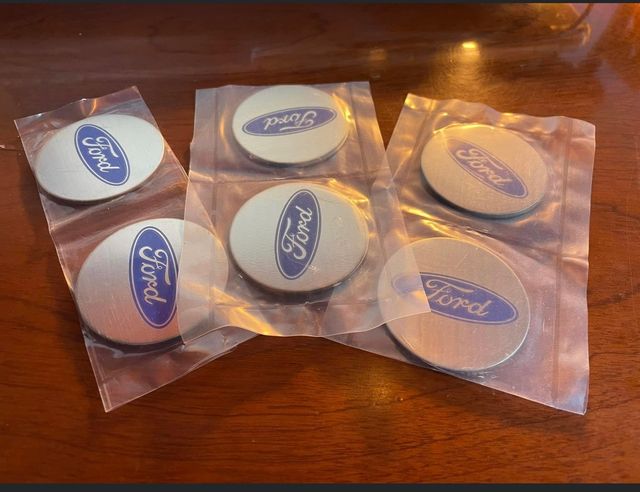 Nuevos! Set (4) Placas de metal FORD Centro Llanta