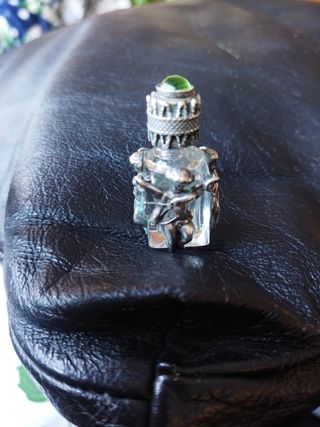 perfumero franses Antiguo cupidon cristal y plata