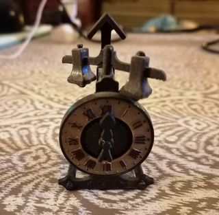 Temperino in metallo collezione forma di orologio