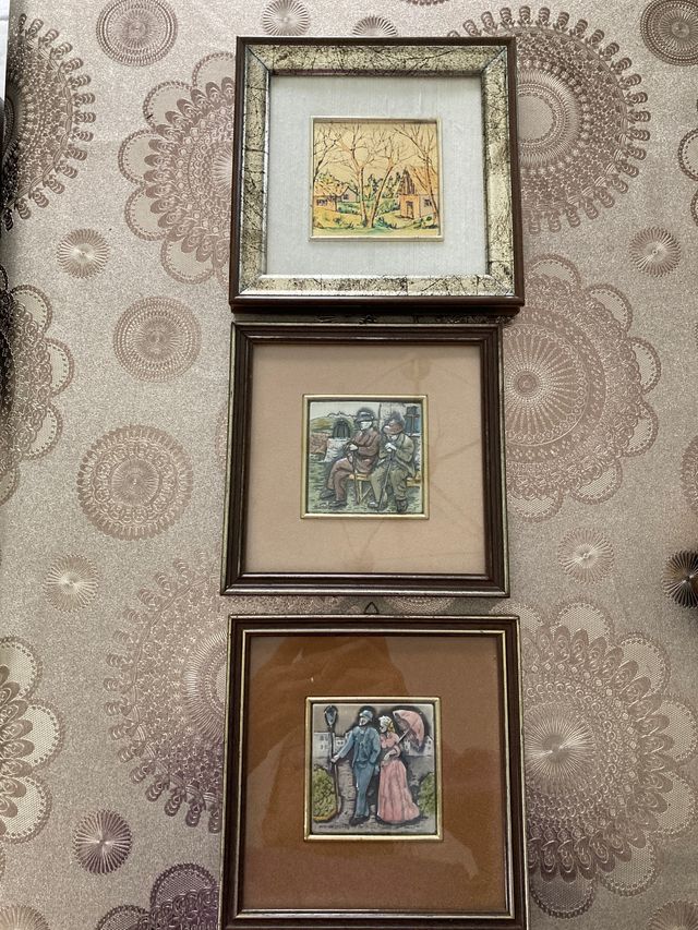 3 quadretti vintage ,1 foglia oro e due in argento