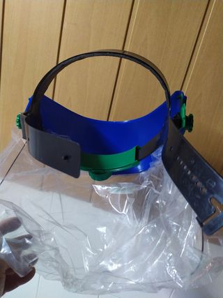 mascara protectora facial con visera