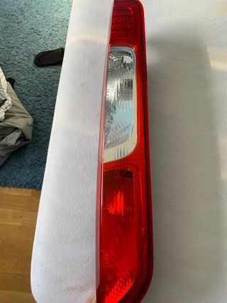 Faro derecho Ford focus 1.8 tdci 2006