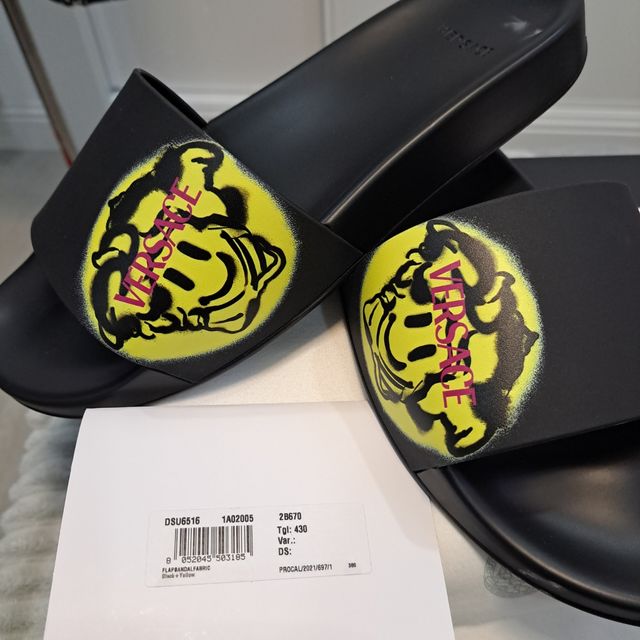 chanclas versace