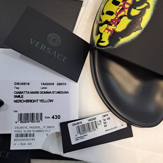 chanclas versace