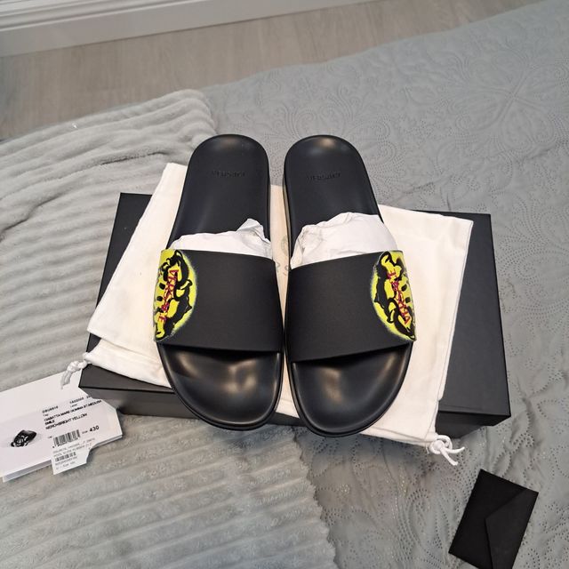 chanclas versace