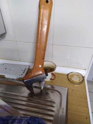 llave inglesa mango goma.. 40cm larga