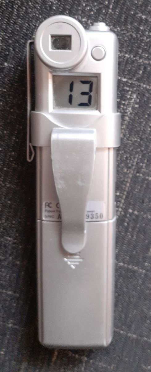 Cámara digital AIPTEK/ Analógica manual. Usada.