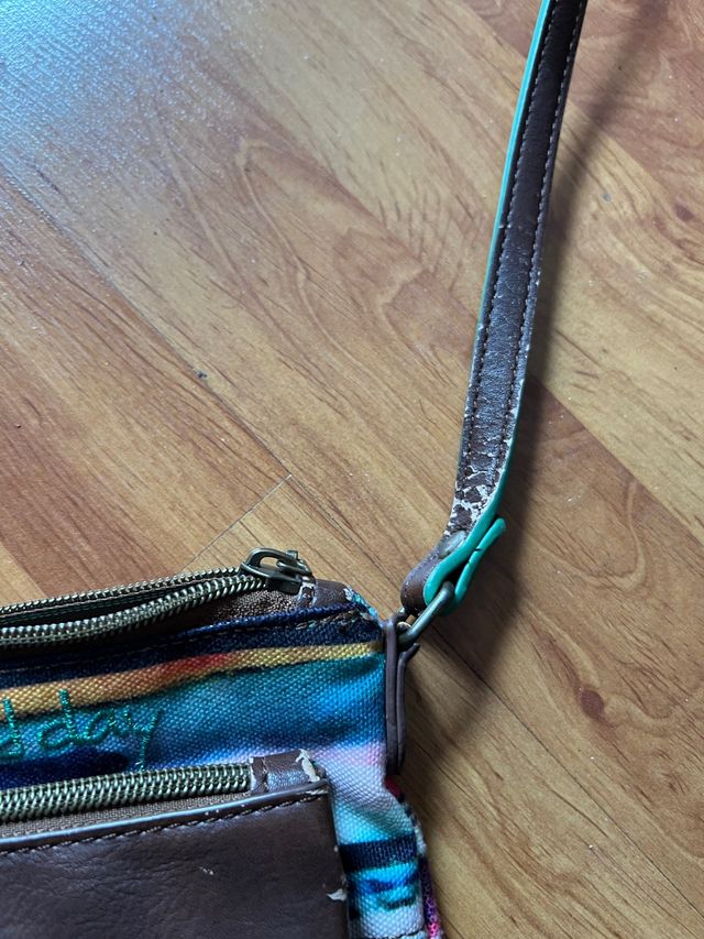 Bandolera de tela desigual