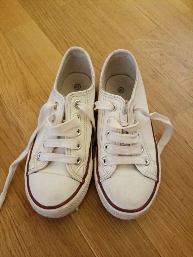 Zapatillas blancas polipiel