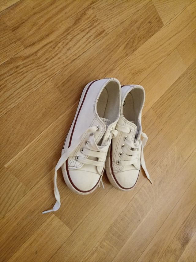 Zapatillas blancas polipiel