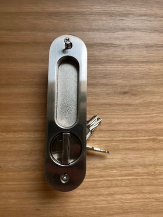 Cerradura para puerta corredera