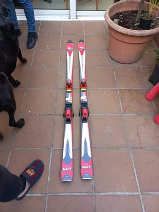 Esquís rossignol con fijaciones