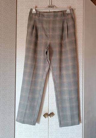 Pantalón cuadritos pinzas Primark seminuevo