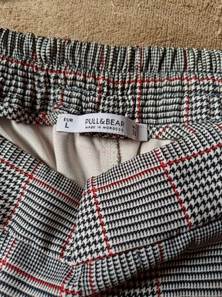 Pantalón cuadritos Pull&Bear seminuevo