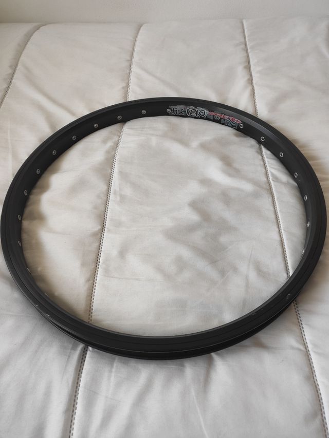 LLANTA BICICLETA 20 PULGADAS