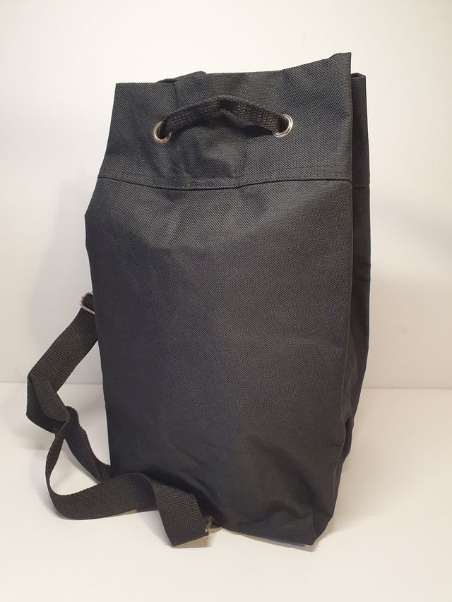 Bolso de un solo hombro MAYBELLINE NEW YORK negro