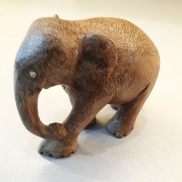 Elefante in legno