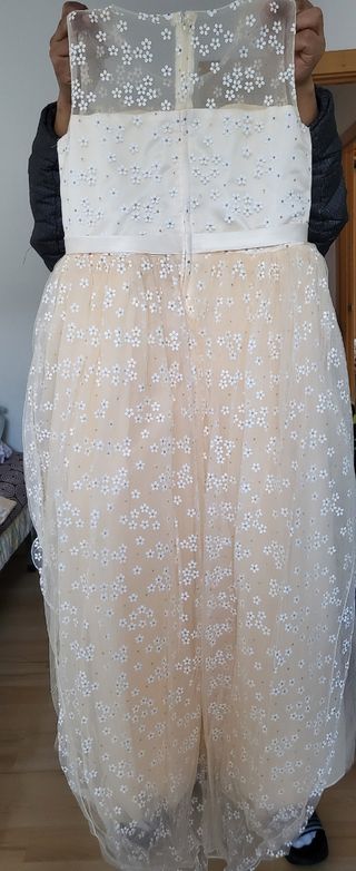 Vestido de comunión y abrigo abano